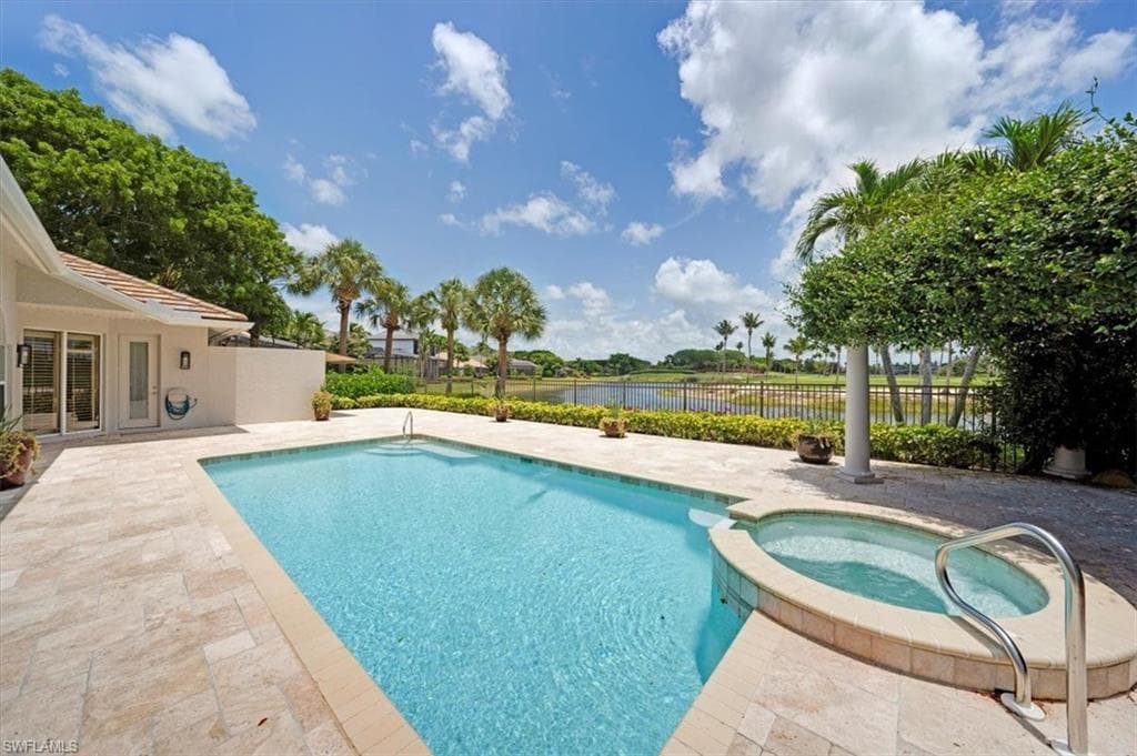 2366 Alexander Palm Dr, Naples, FL 34105-19