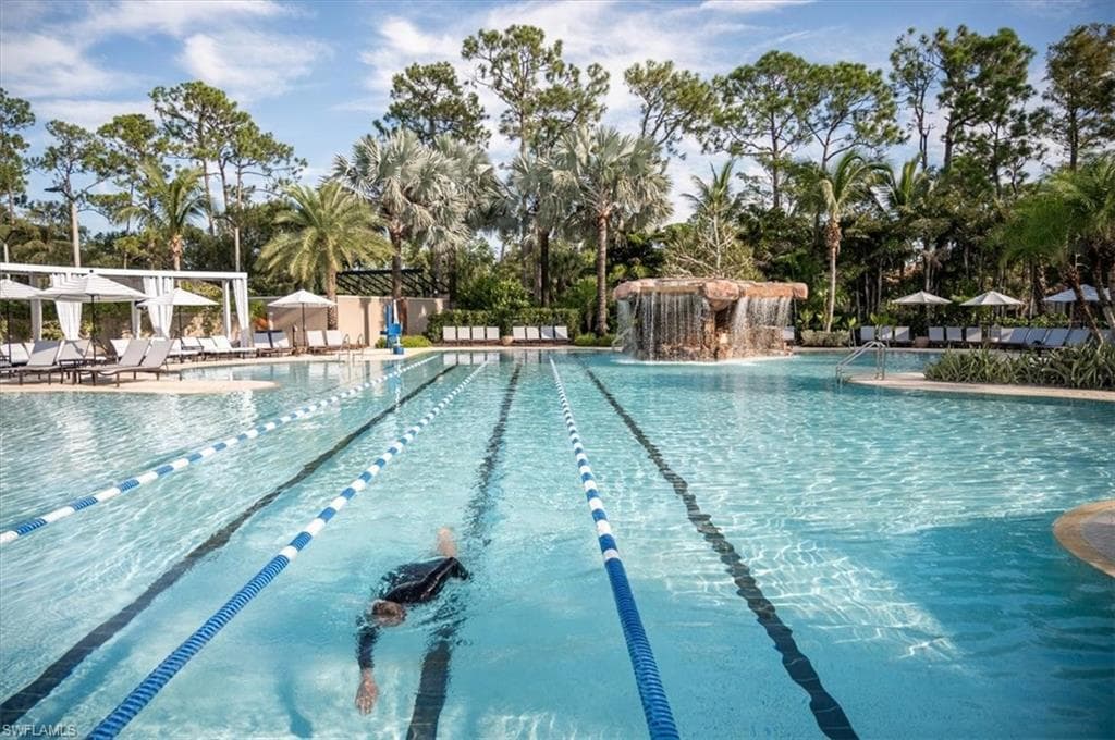 2366 Alexander Palm Dr, Naples, FL 34105-33