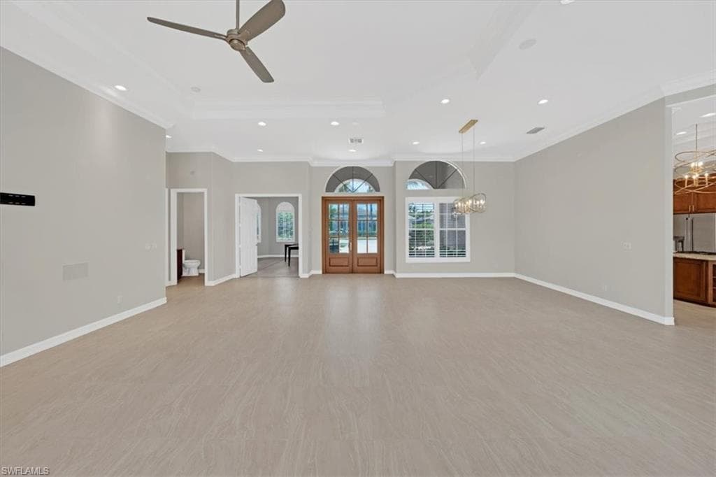 2366 Alexander Palm Dr, Naples, FL 34105-3