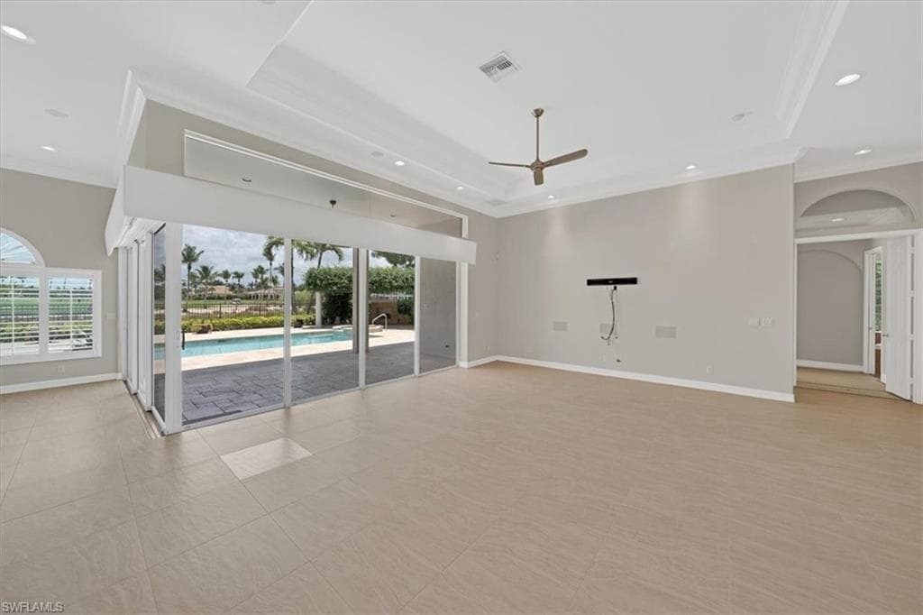 2366 Alexander Palm Dr, Naples, FL 34105-5