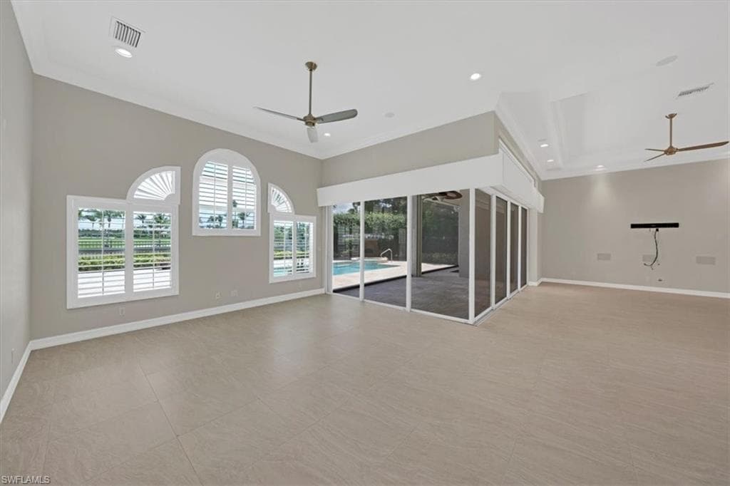 2366 Alexander Palm Dr, Naples, FL 34105-7