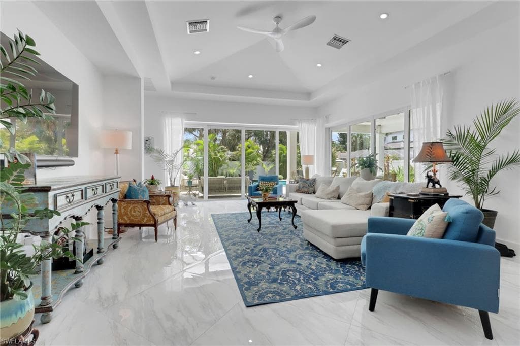 /property-images/225051513-2.jpg