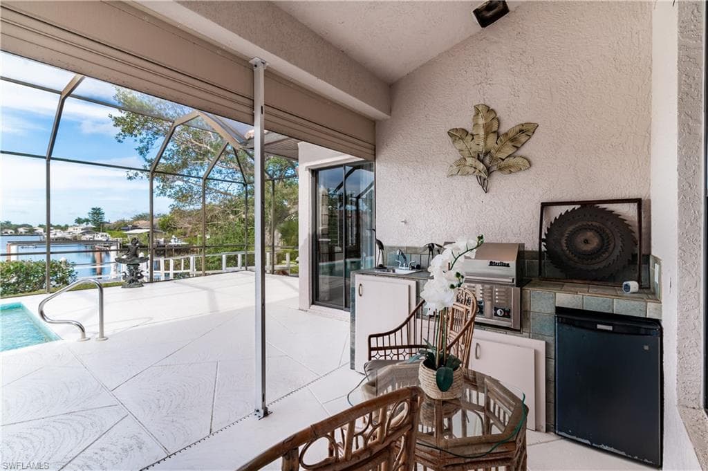 171 Cays Dr, Naples, FL 34114-26