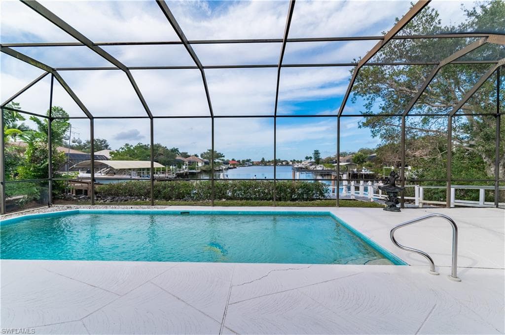 171 Cays Dr, Naples, FL 34114-27