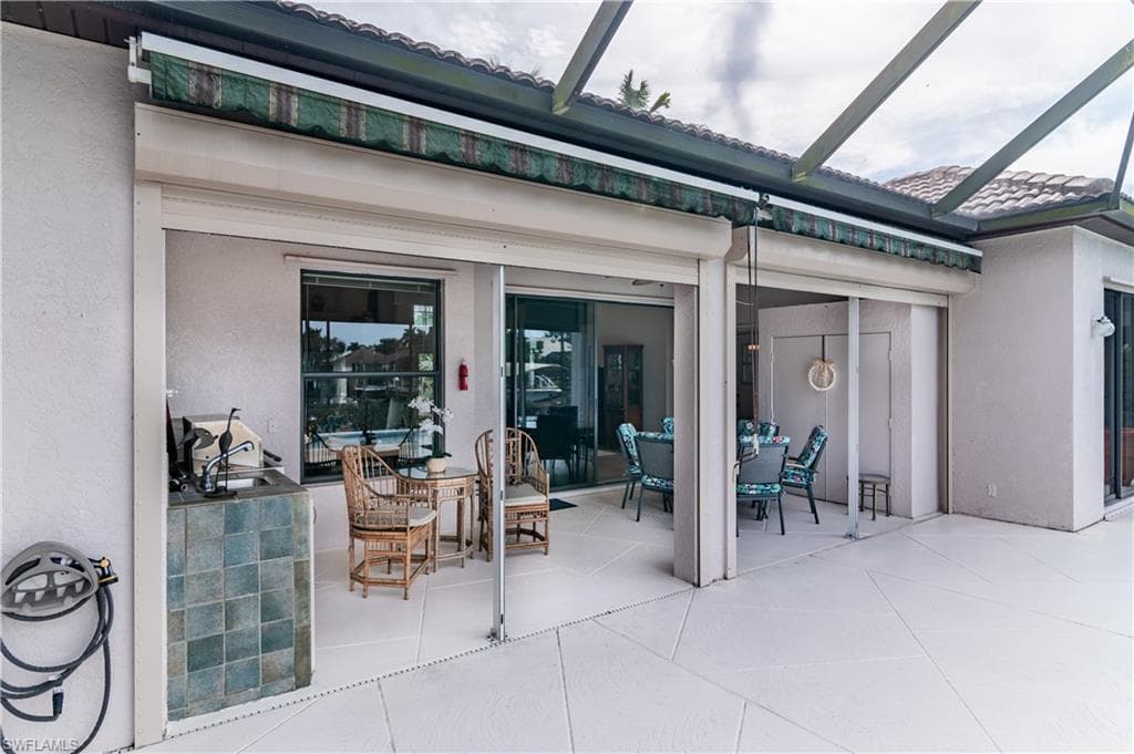 171 Cays Dr, Naples, FL 34114-31