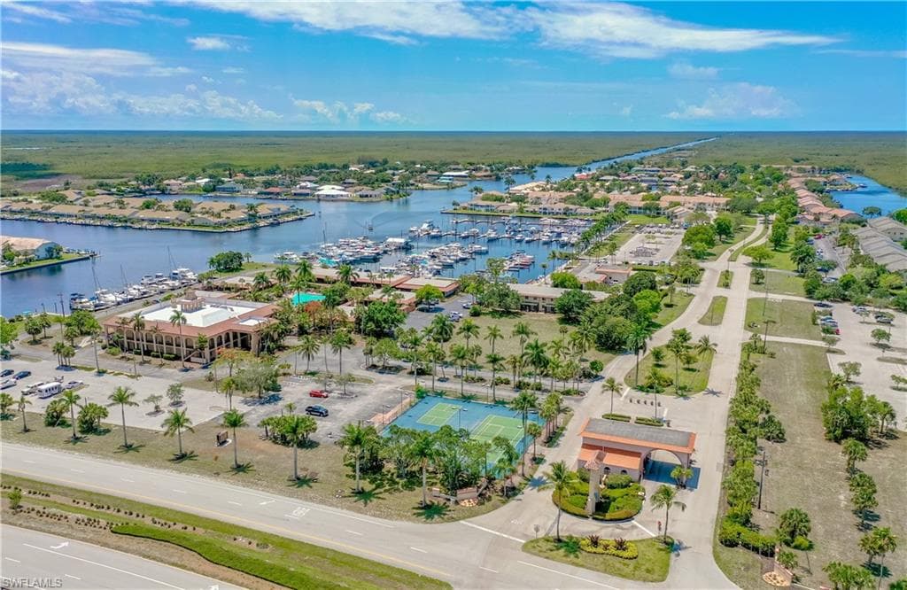 171 Cays Dr, Naples, FL 34114-42
