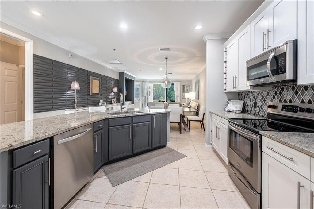 /property-images/225054956-2.jpg