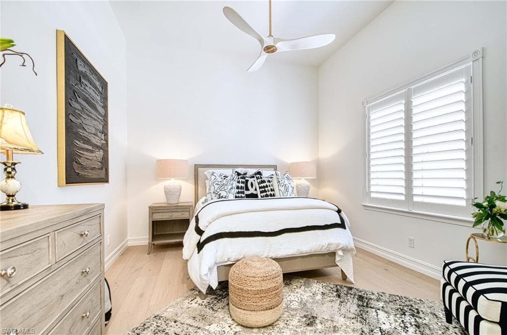 9013 Terranova Dr, Naples, FL 34109-25