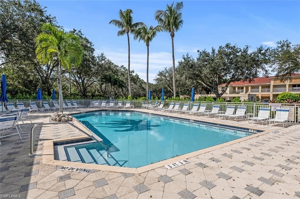 857 Carrick Bend Cir 101, Naples, FL 34110-24