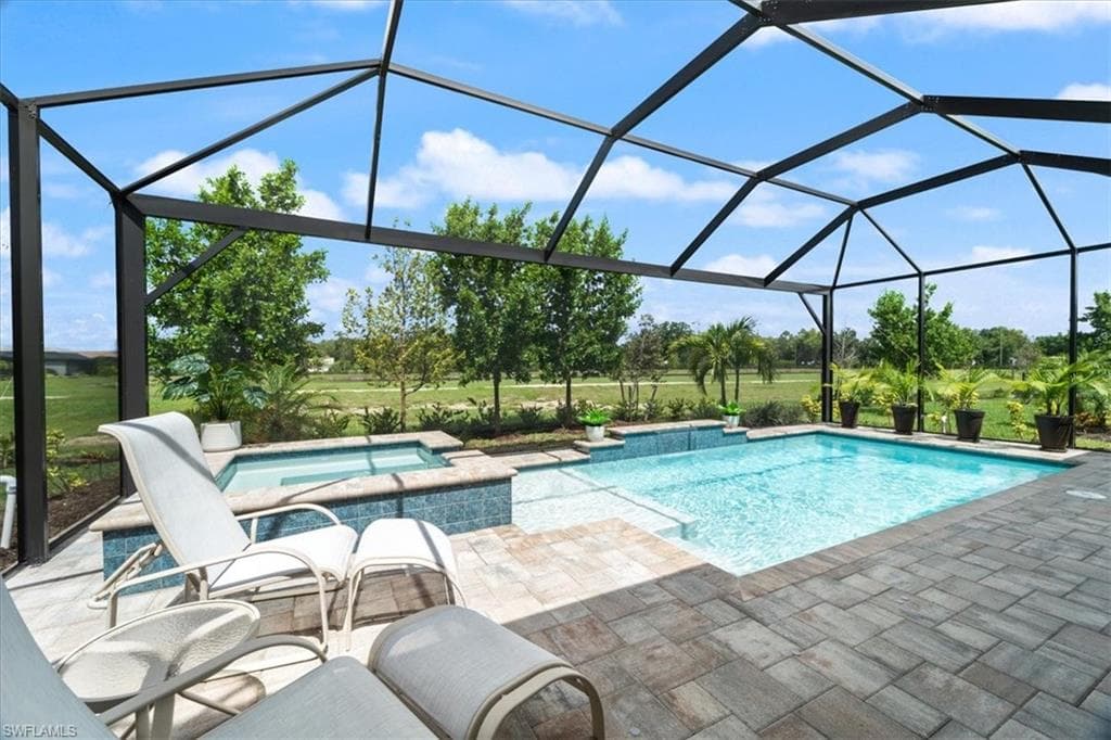 500 Polihale Way, Naples, FL 34114-0
