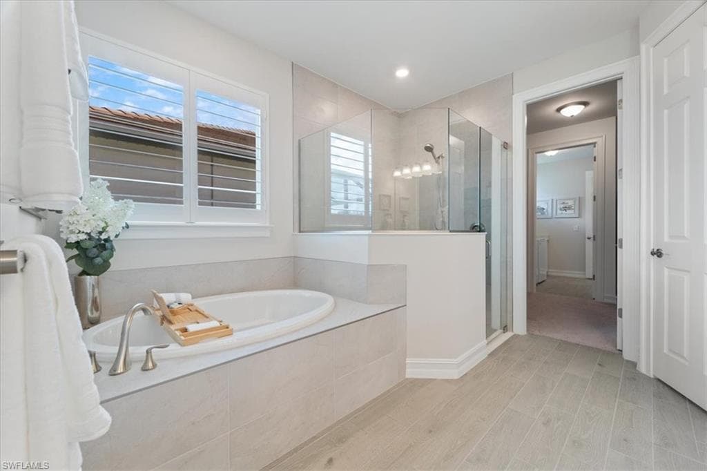 500 Polihale Way, Naples, FL 34114-21