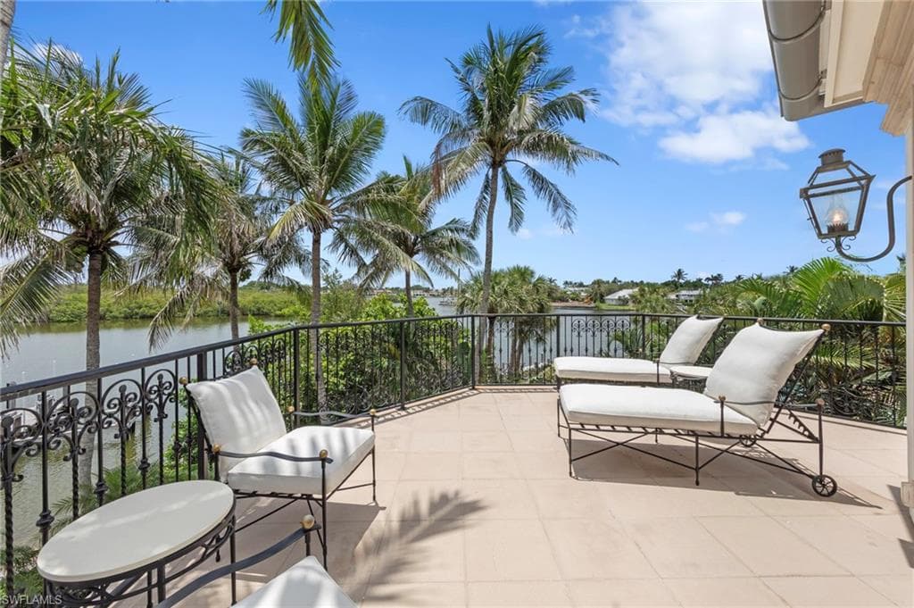 3675 Gordon Dr, Naples, FL 34102-12