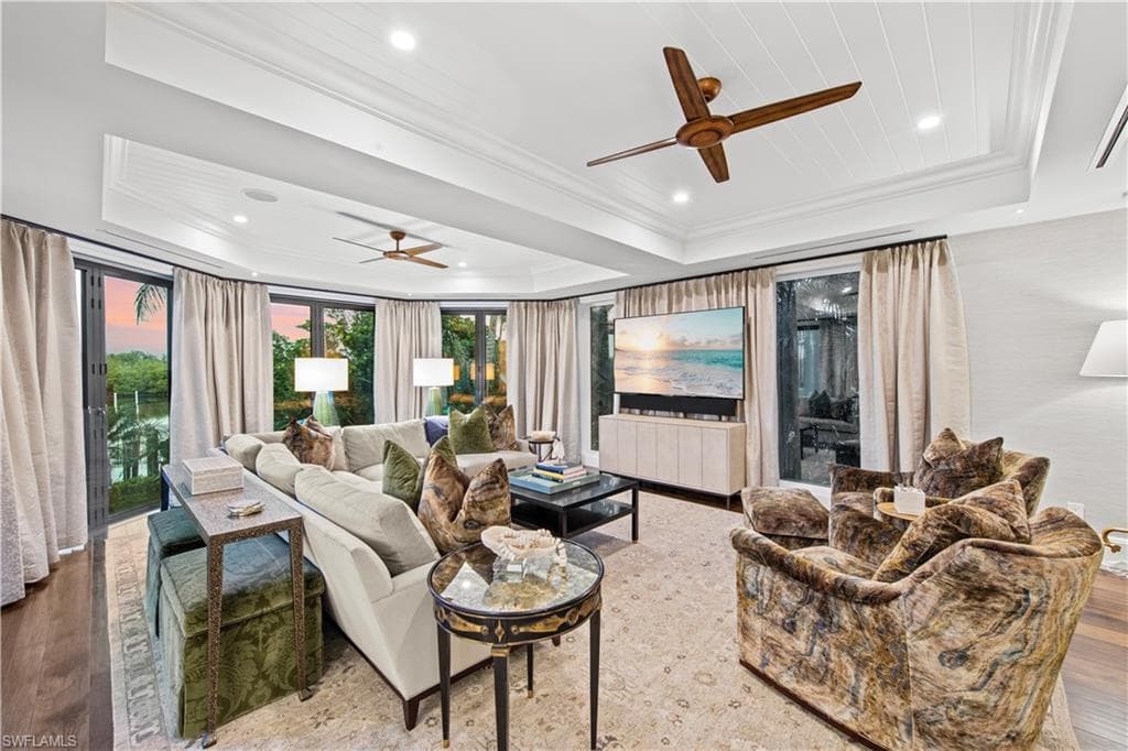 3675 Gordon Dr, Naples, FL 34102-16