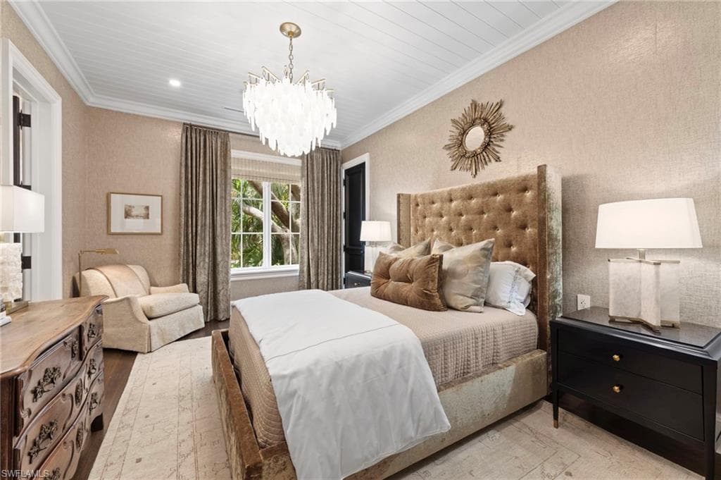 3675 Gordon Dr, Naples, FL 34102-25
