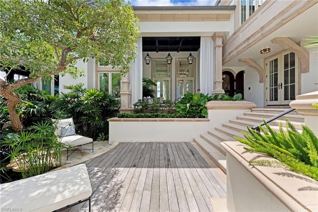 3675 Gordon Dr, Naples, FL 34102-40