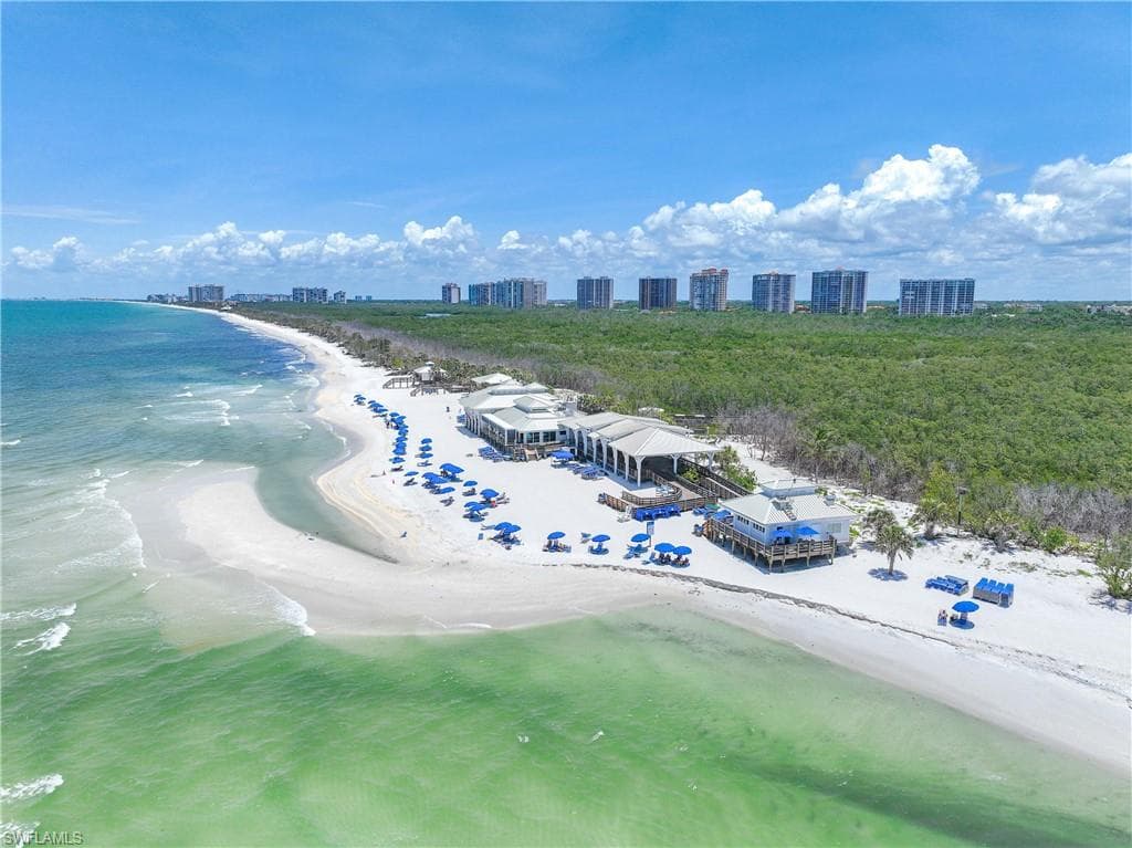 7117 Pelican Bay Blvd Penthouse 17, Naples, FL 34108-30