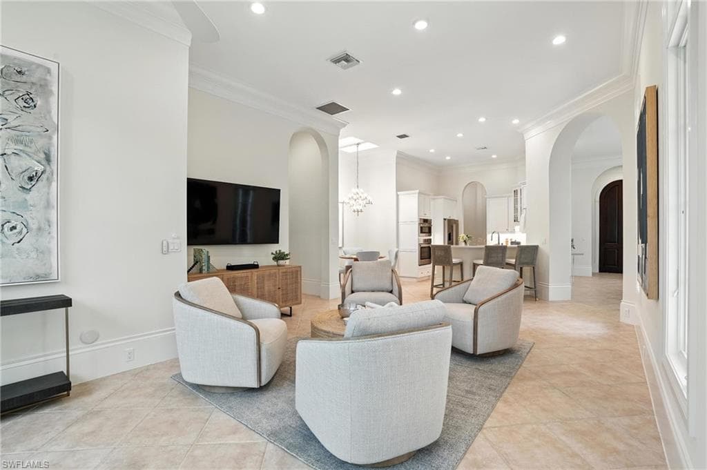 2547 Avila Ln, Naples, FL 34105-17