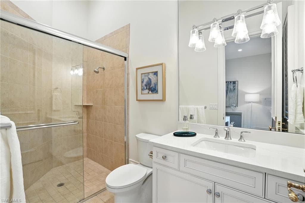 2547 Avila Ln, Naples, FL 34105-35