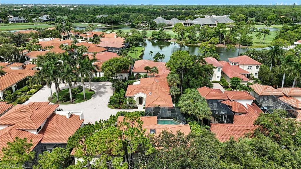 2547 Avila Ln, Naples, FL 34105-2