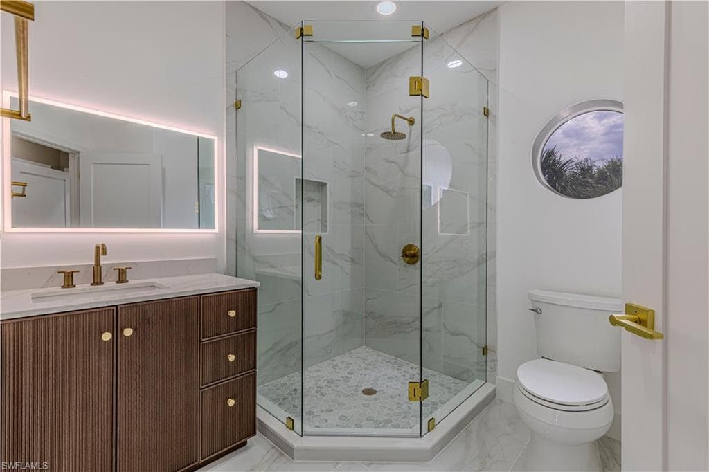 9217 Troon Lakes Dr, Naples, FL 34109-15