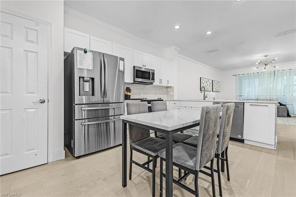 /property-images/225061300-2.jpg