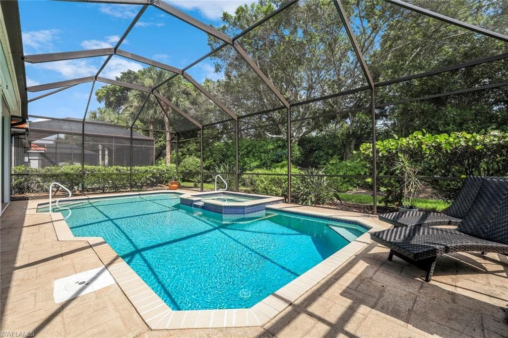 8844 Ventura Way, Naples, FL 34109-0