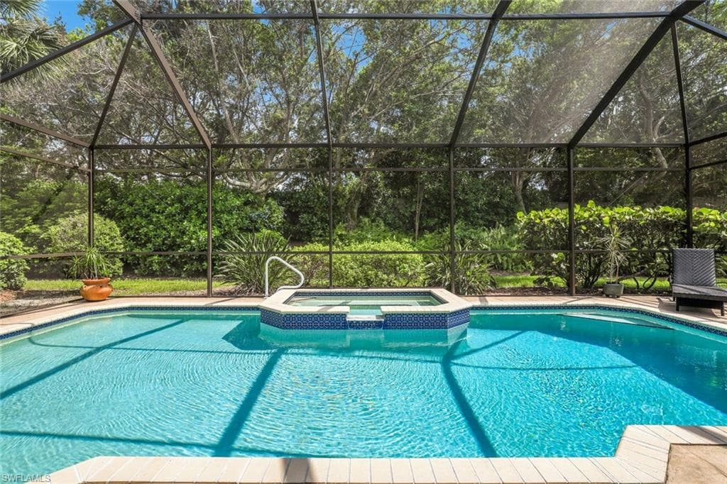 8844 Ventura Way, Naples, FL 34109-25