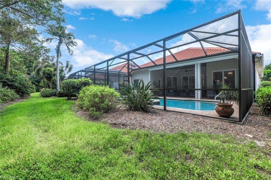 8844 Ventura Way, Naples, FL 34109-27