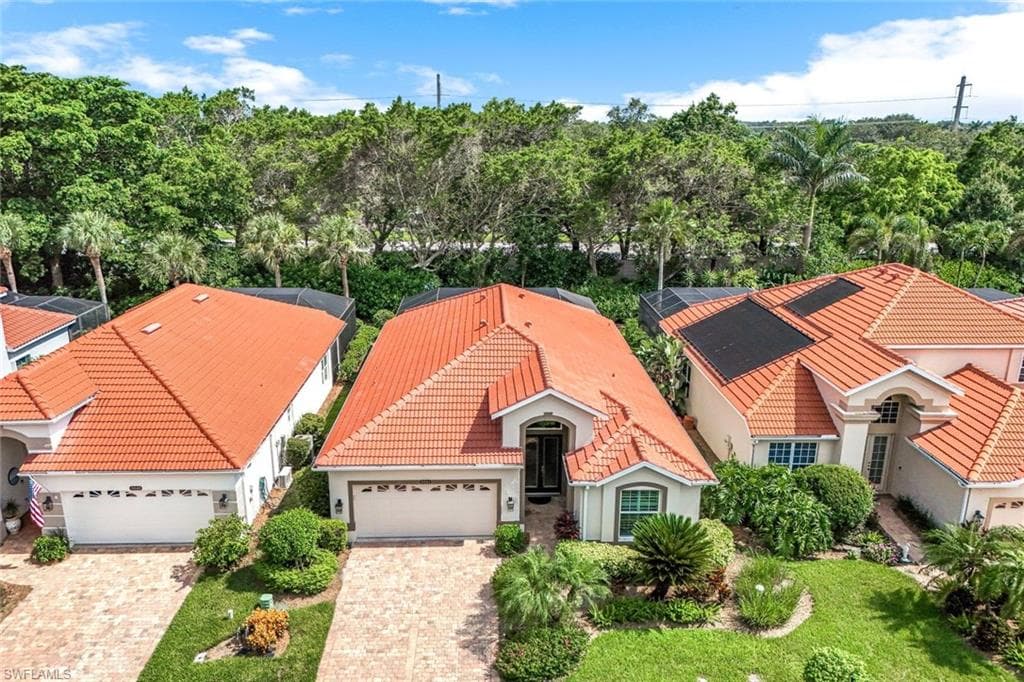 8844 Ventura Way, Naples, FL 34109-2