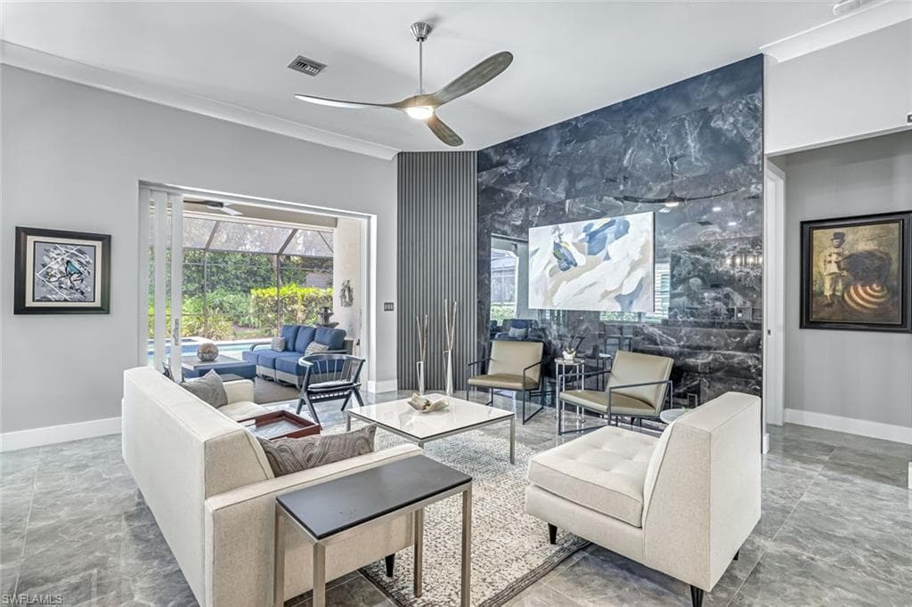 8844 Ventura Way, Naples, FL 34109-5