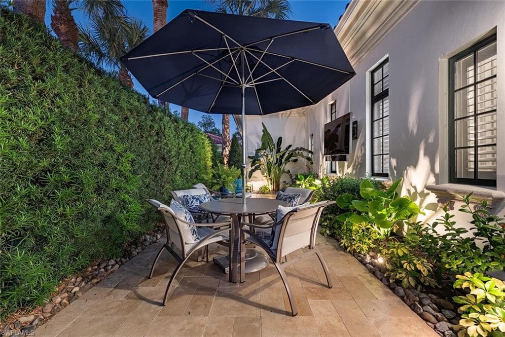 2618 Trillium Way, Naples, FL 34105-26
