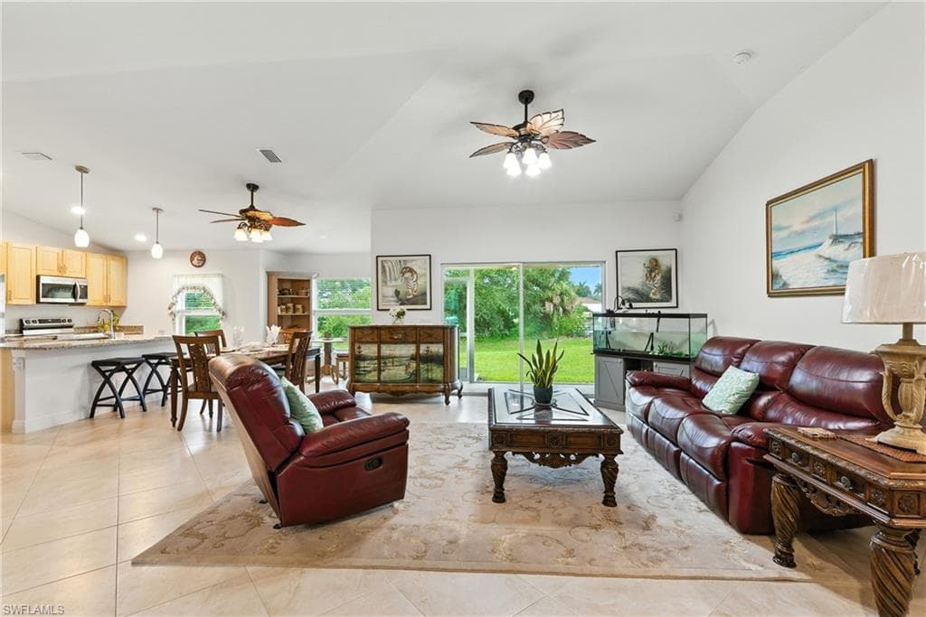 176 Venus Cay, Naples, FL 34114-6