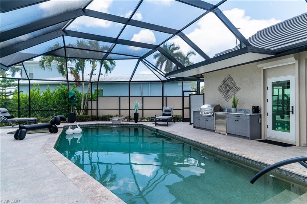 123 Newport Dr, Naples, FL 34114-32