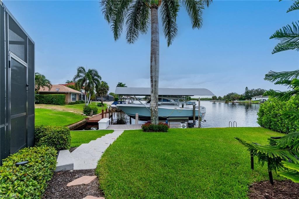 123 Newport Dr, Naples, FL 34114-35