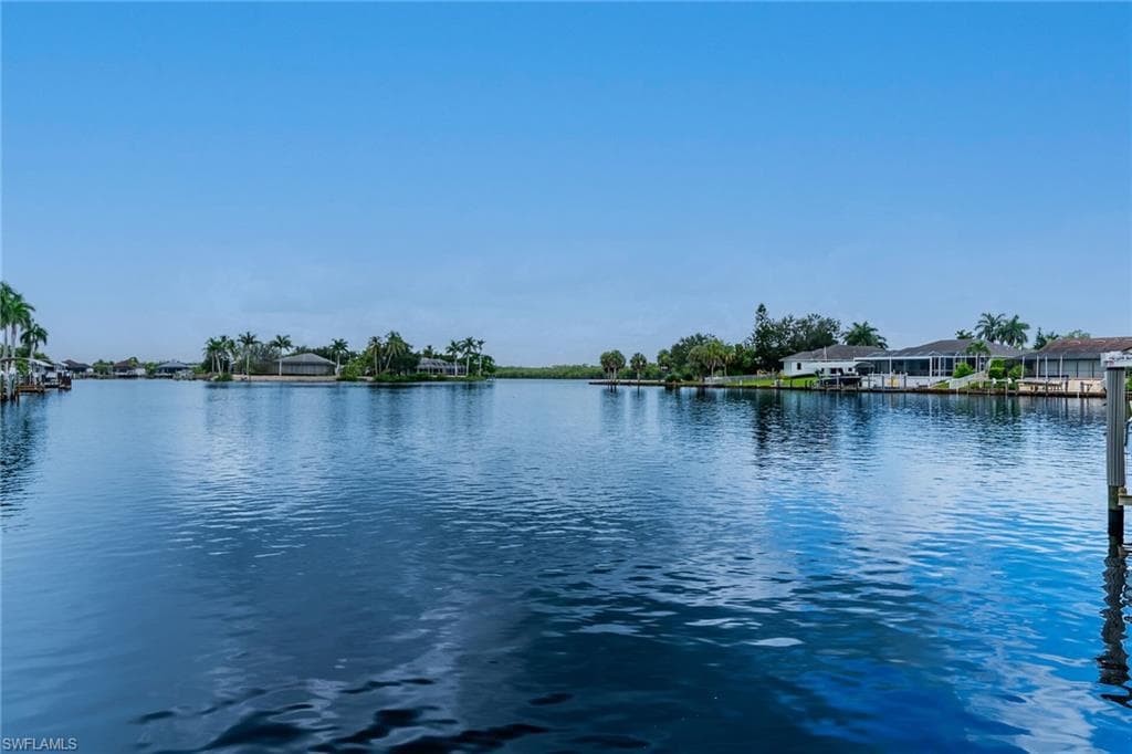 123 Newport Dr, Naples, FL 34114-38
