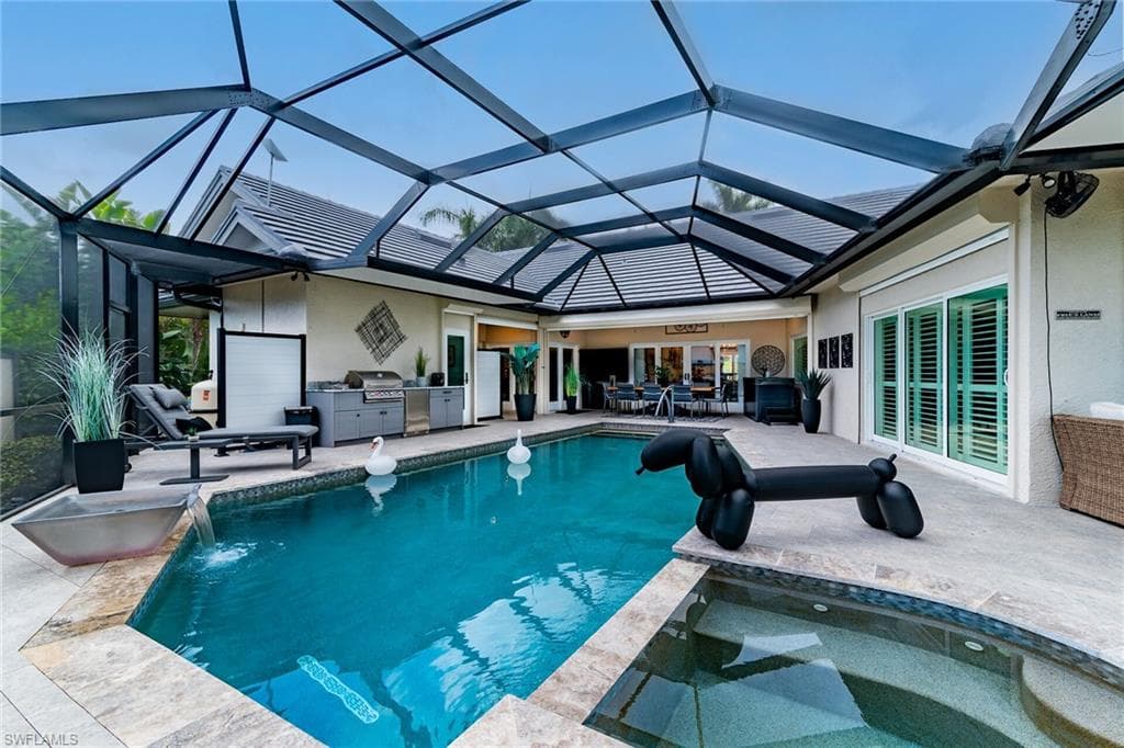 123 Newport Dr, Naples, FL 34114-3
