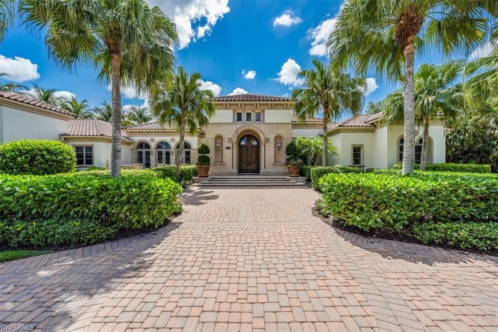 2116 Canna Way, Naples, FL 34105-3