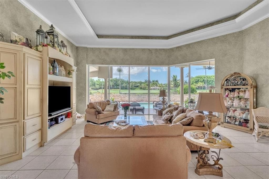 2339 Alexander Palm Dr, Naples, FL 34105-22