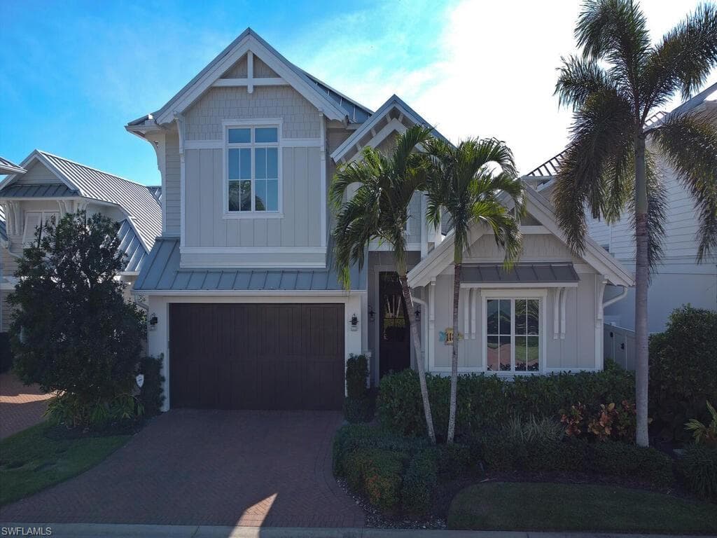 1482 2nd Ave S, Naples, FL 34102-0