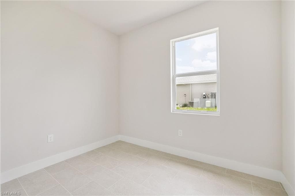 4873-4875 29th St SW, Lehigh Acres, FL 33973-21