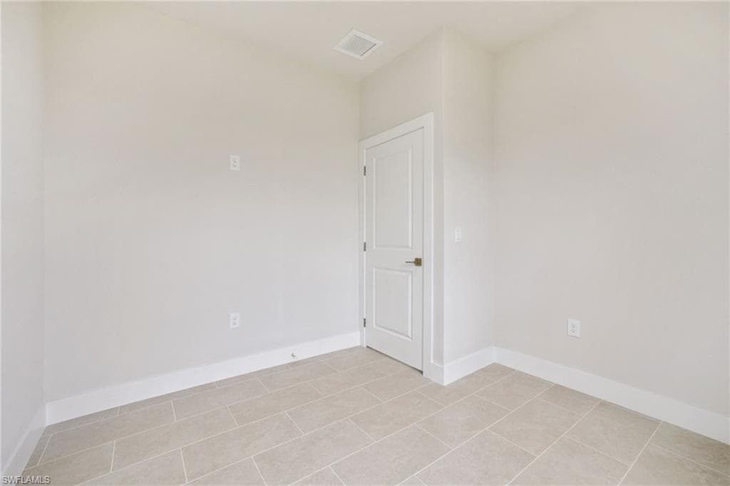 4873-4875 29th St SW, Lehigh Acres, FL 33973-22
