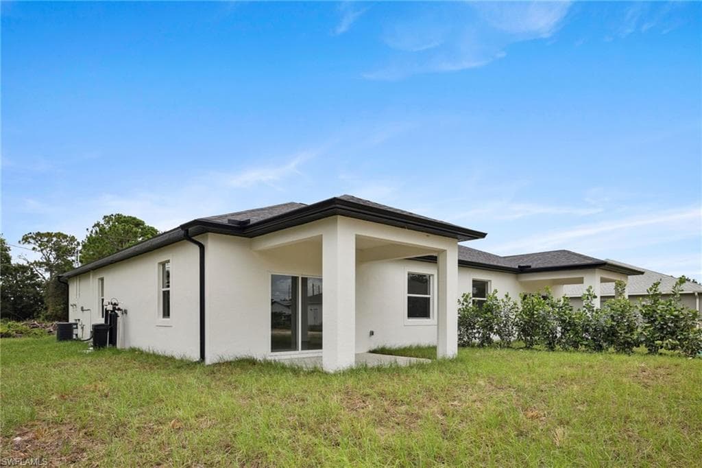 4873-4875 29th St SW, Lehigh Acres, FL 33973-30