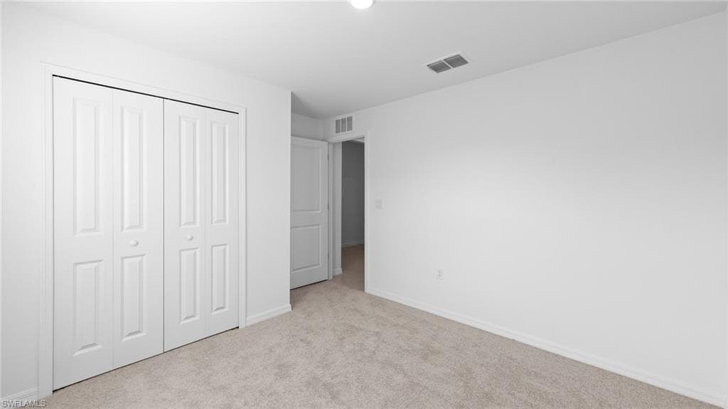 515 Redwood Ave S, Lehigh Acres, FL 33974-6