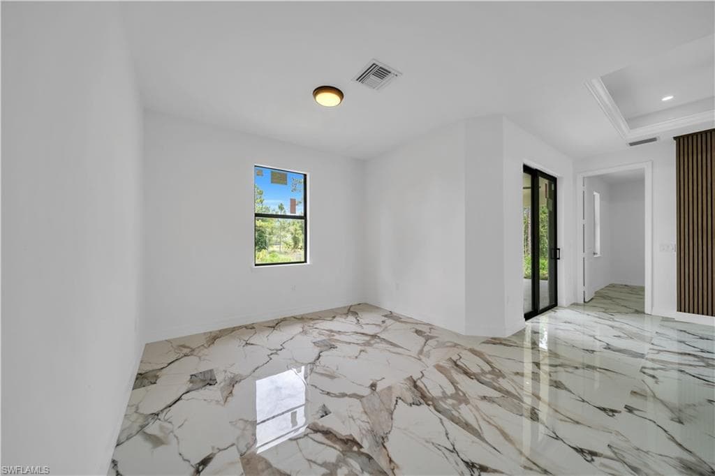 5222 Lee St, Lehigh Acres, FL 33971-31