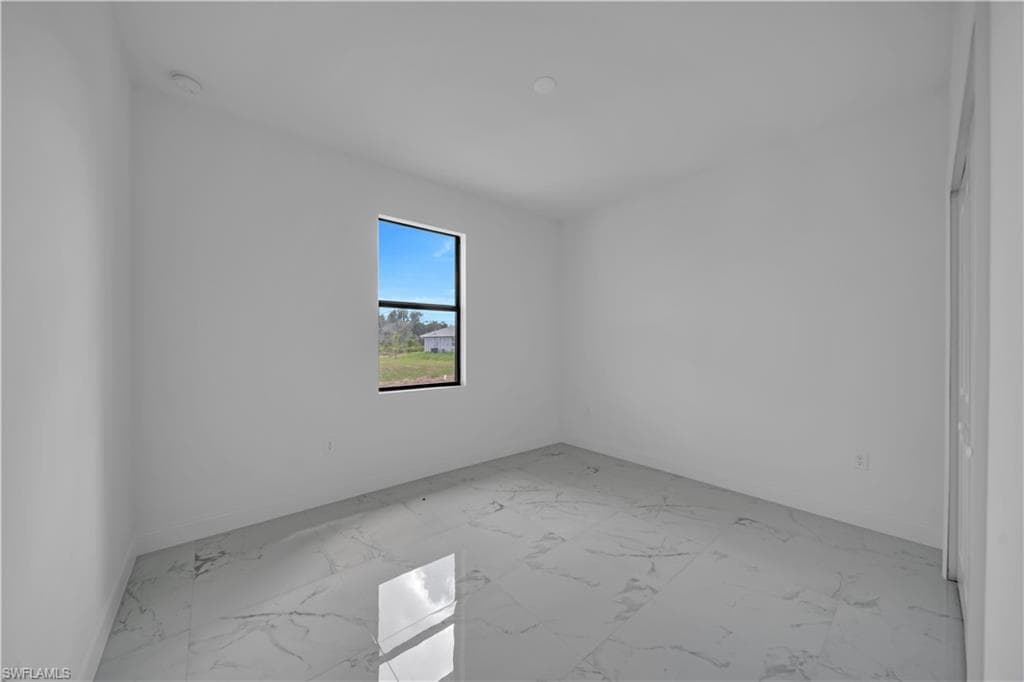 928/930 Hepburn Ave, Lehigh Acres, FL 33974-16