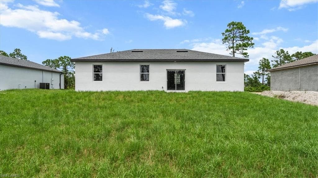 1110 Garibaldi St E, Lehigh Acres, FL 33974-14