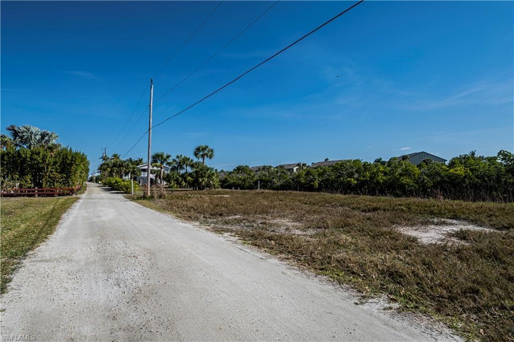 8153 Moyer LN, BOKEELIA FL 33922-4