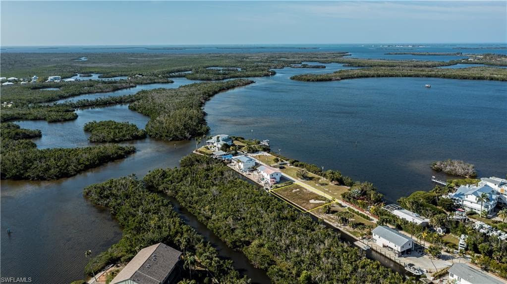 8153 Moyer LN, BOKEELIA FL 33922-8