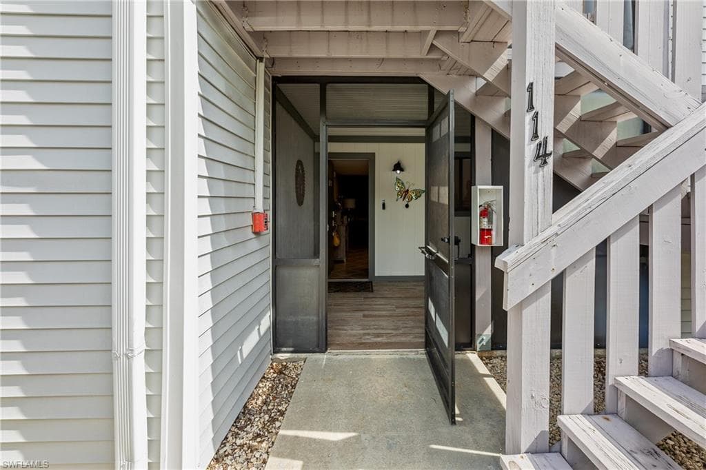 1051 Palm AVE # 114, NORTH FORT MYERS FL 33903-3