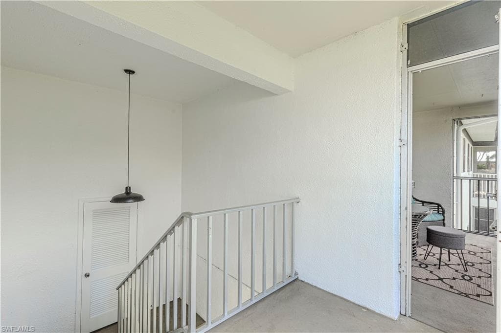 7043 New Post DR # 7, NORTH FORT MYERS FL 33917-24